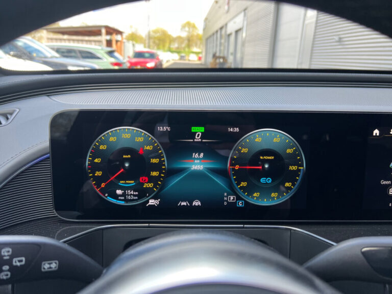 mercedes-benz-eqc-41-1000x750