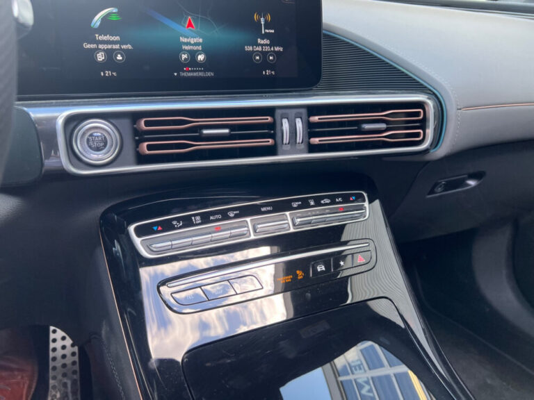 mercedes-benz-eqc-47-1000x750