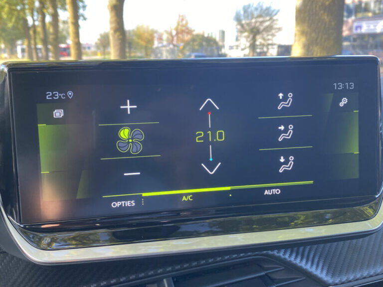 peugeot-208-16-1000x750