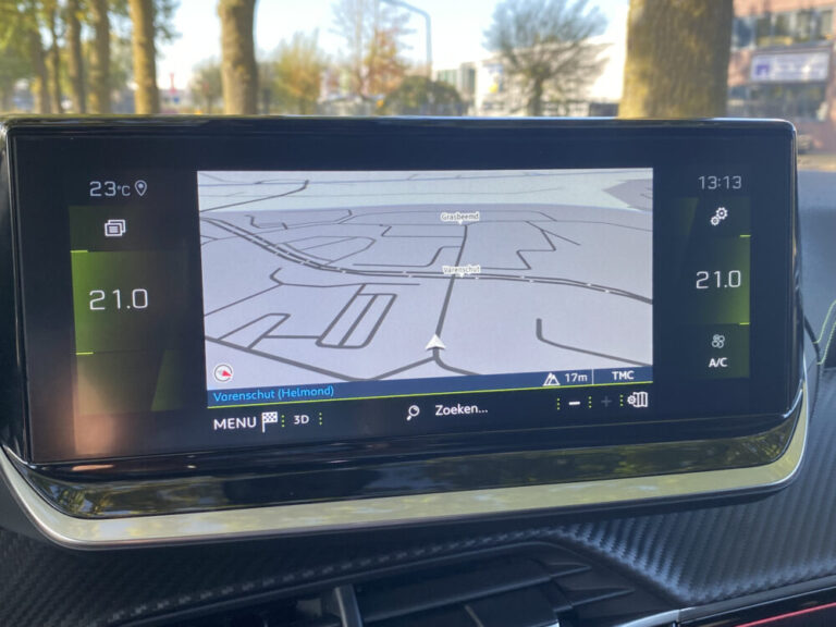 peugeot-208-17-1000x750