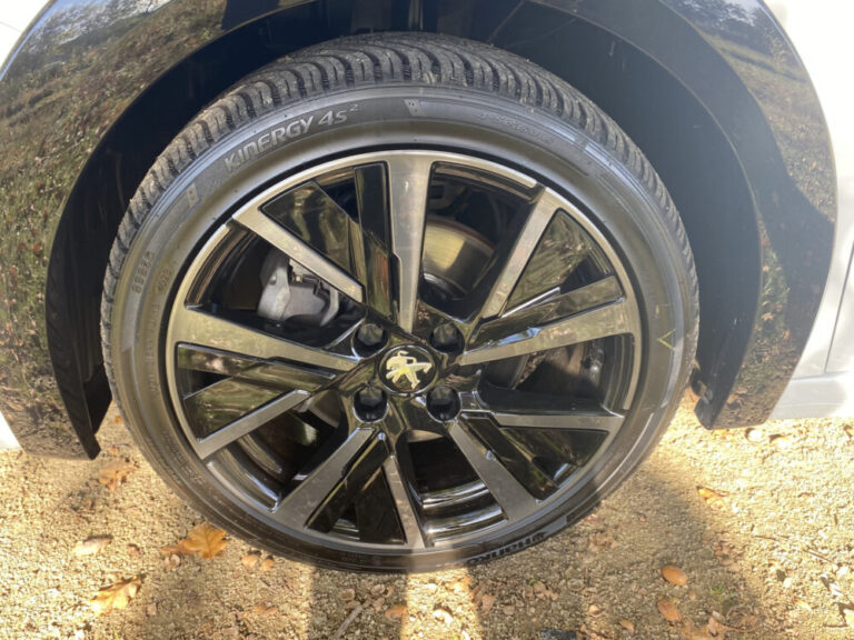 peugeot-208-4-1000x750