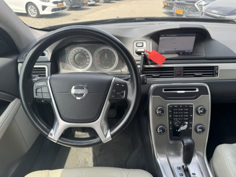 volvo-v70-10-1000x750