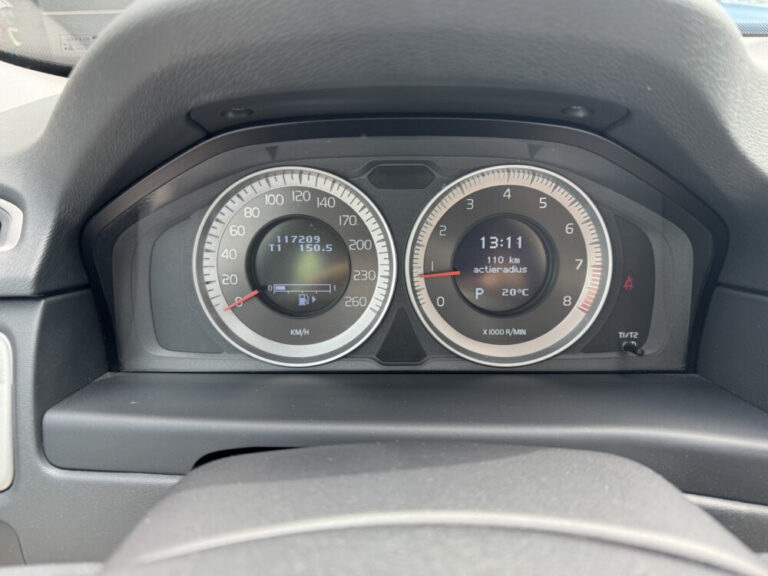 volvo-v70-13-1000x750