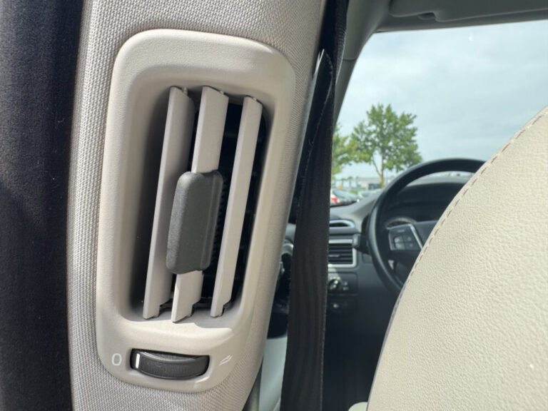 volvo-v70-29-1000x750